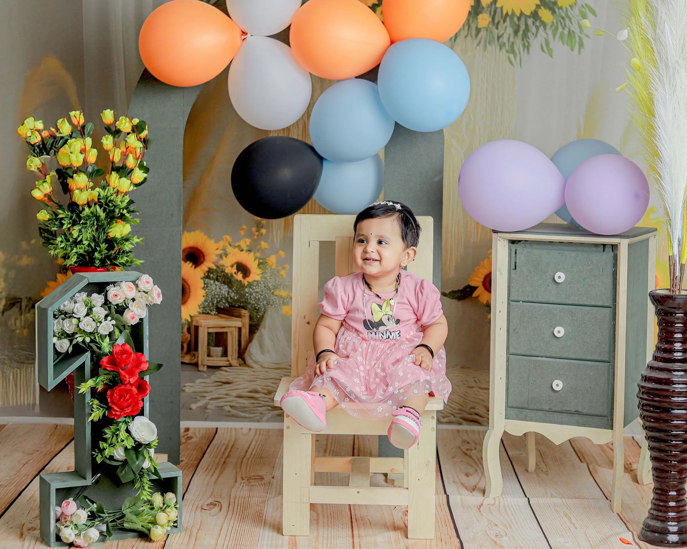 Kids photograph by Zenda Studio