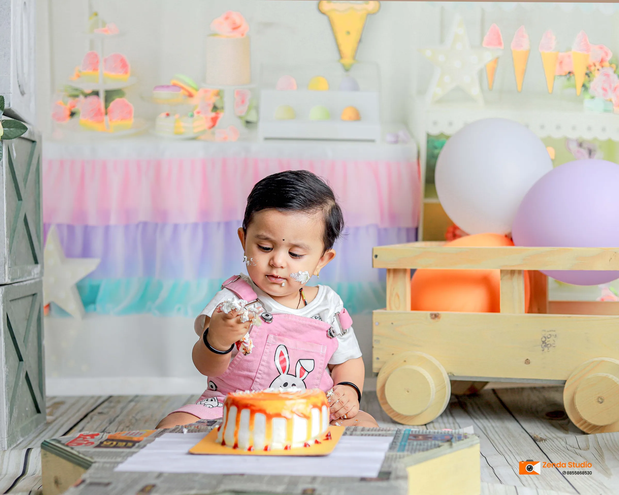 Kids photograph by Zenda Studio