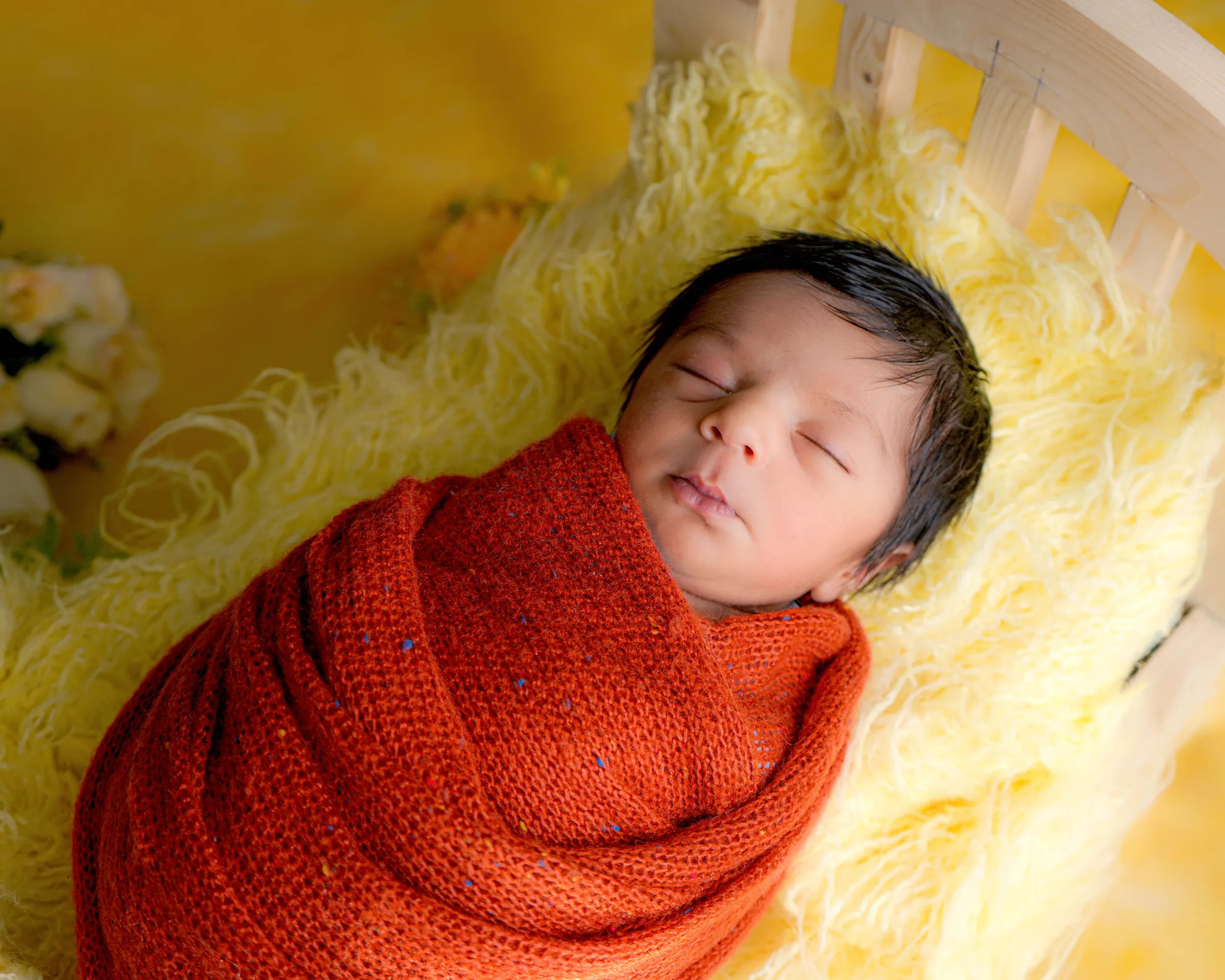 Newborn photograph by Zenda Studio