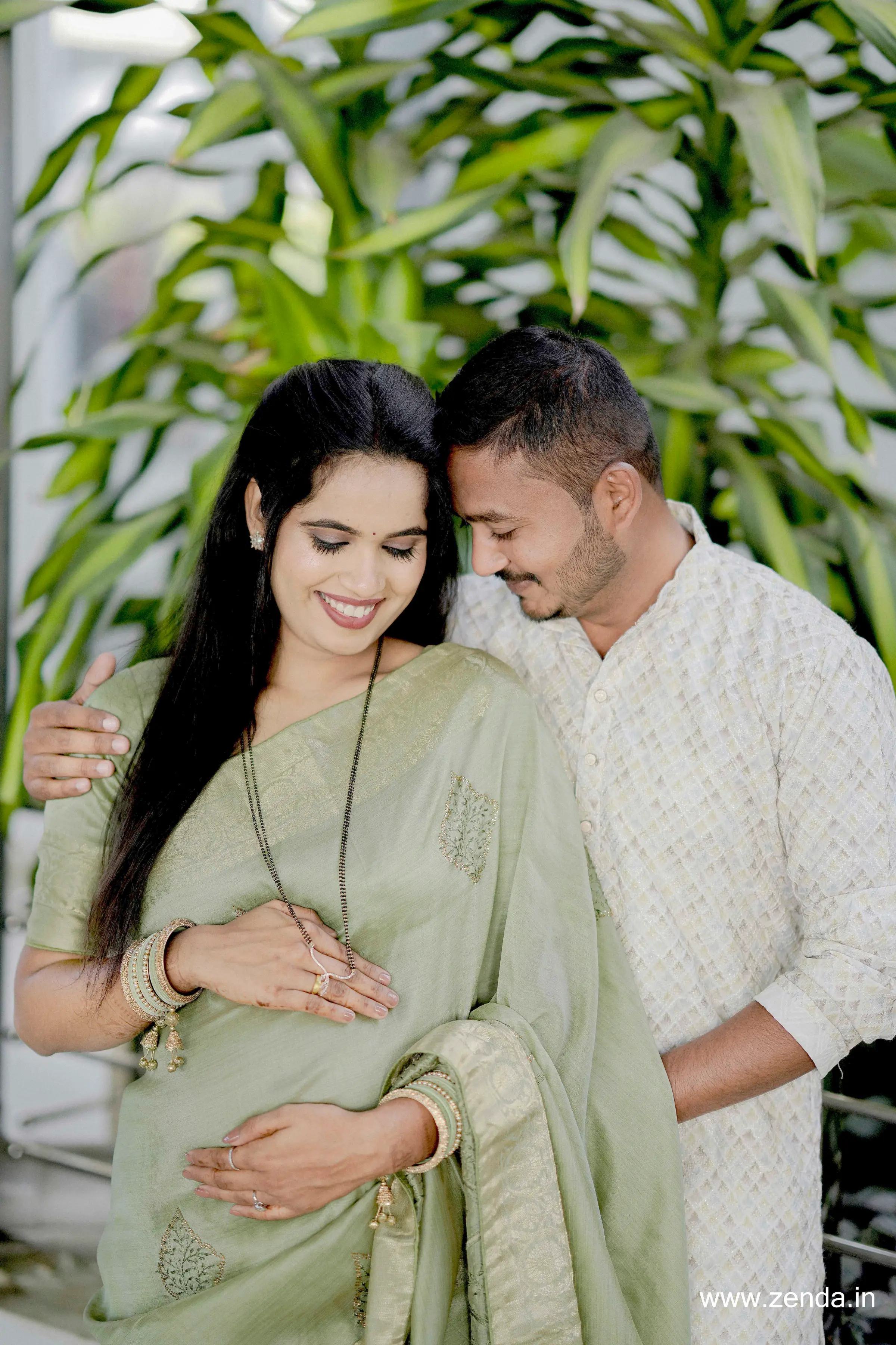 Maternity & Baby Shower photography by Zenda Studio