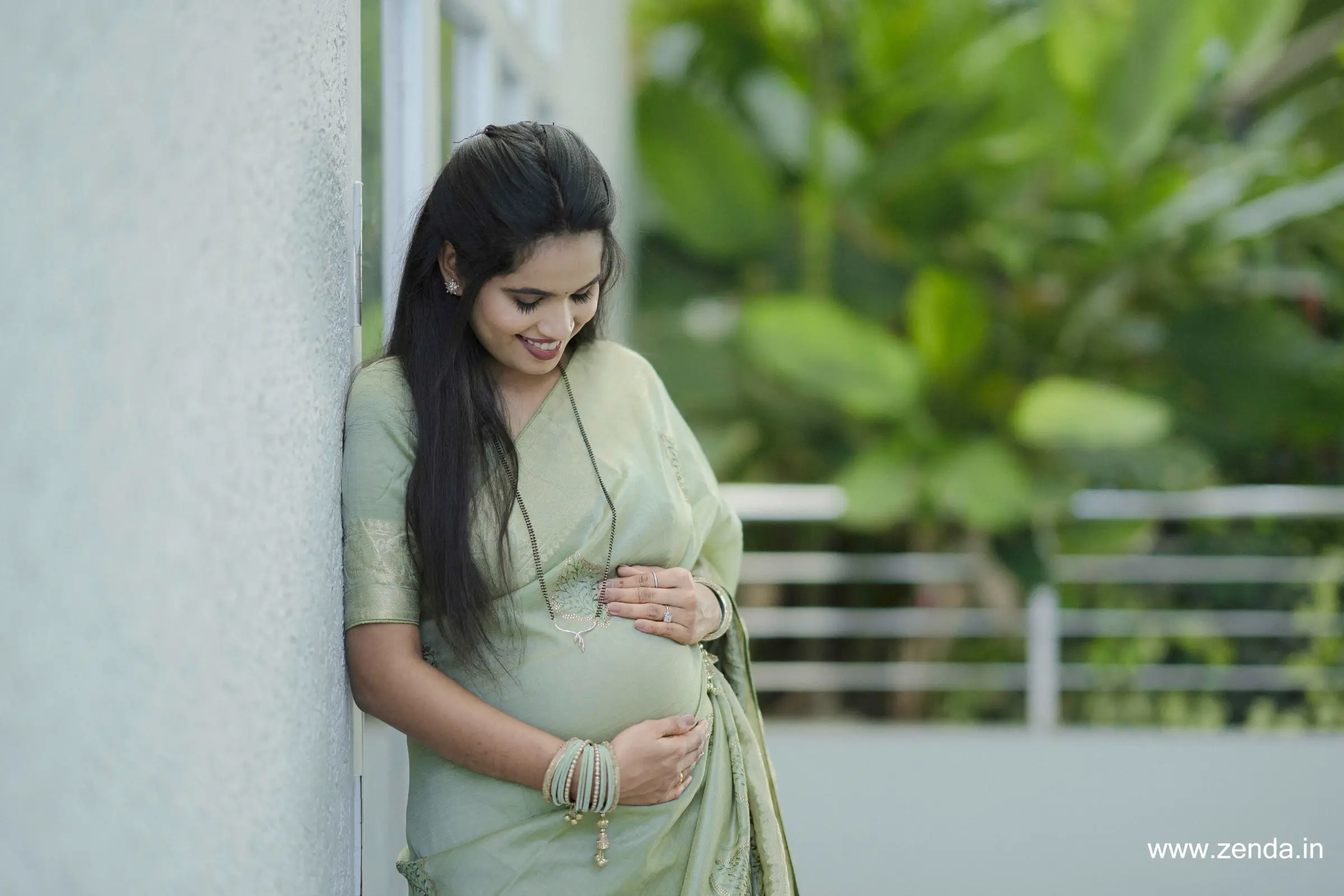 Maternity & Baby Shower photography by Zenda Studio