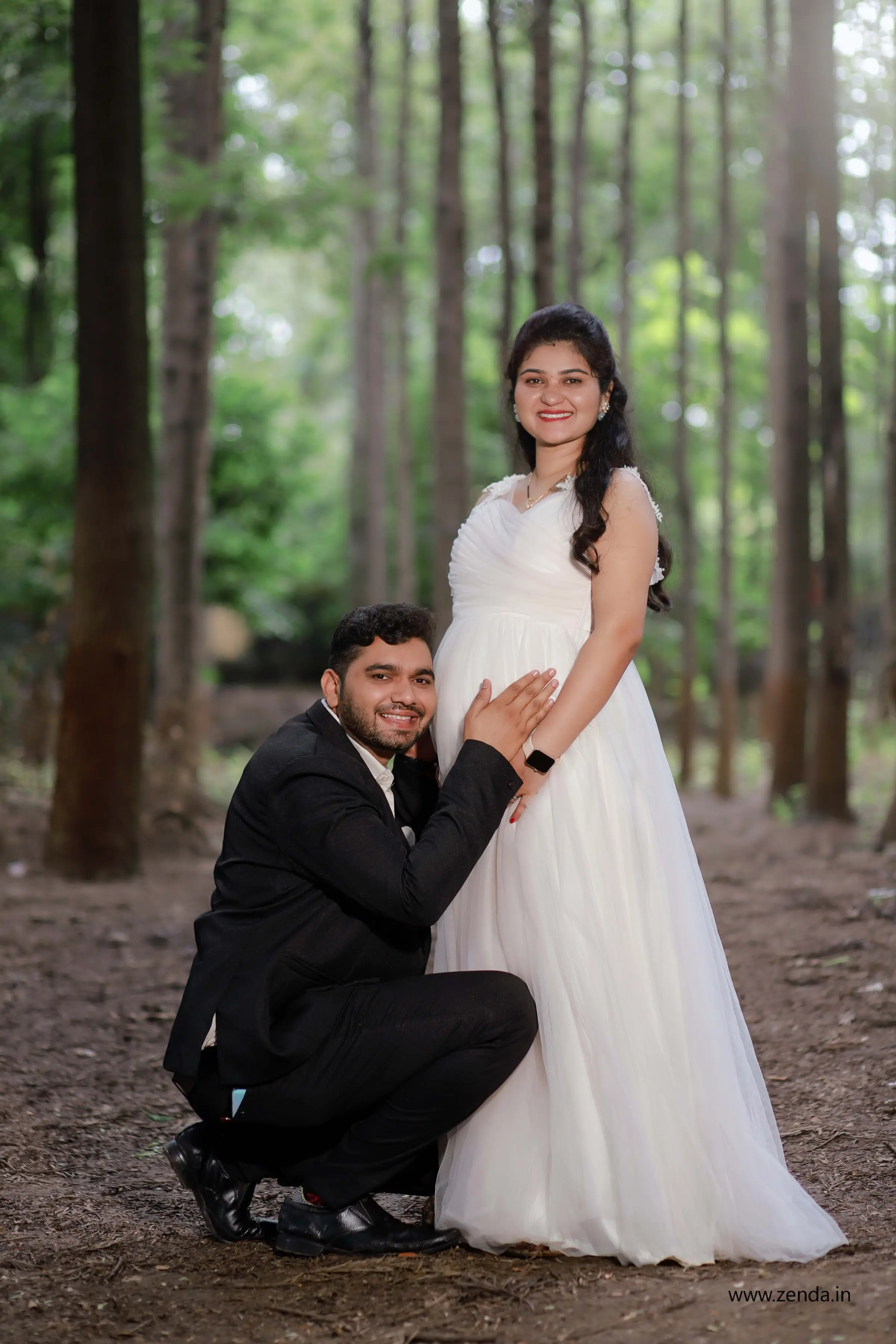 Maternity & Baby Shower photography by Zenda Studio