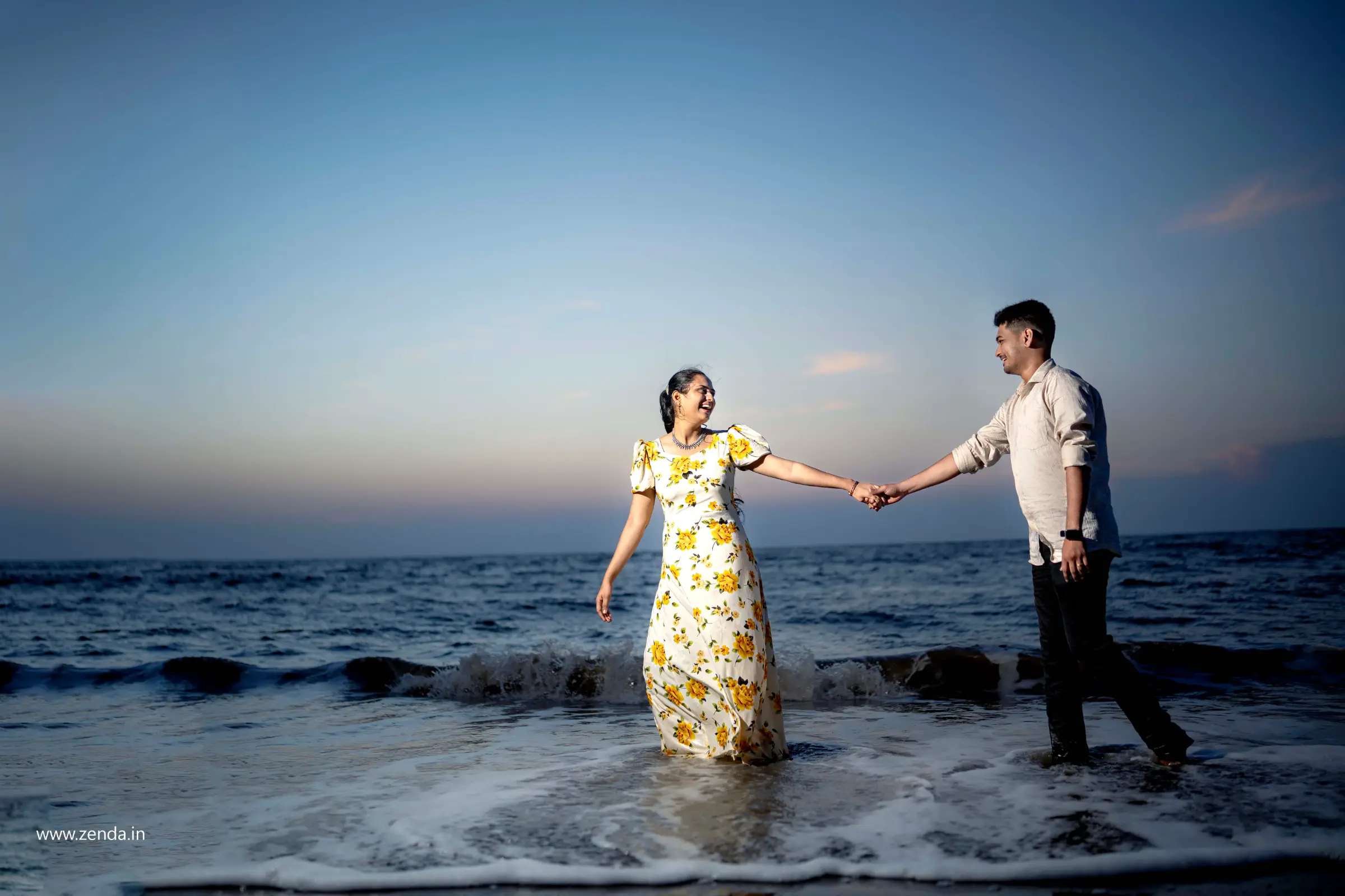 Pre-wedding photography by Zenda Studio
