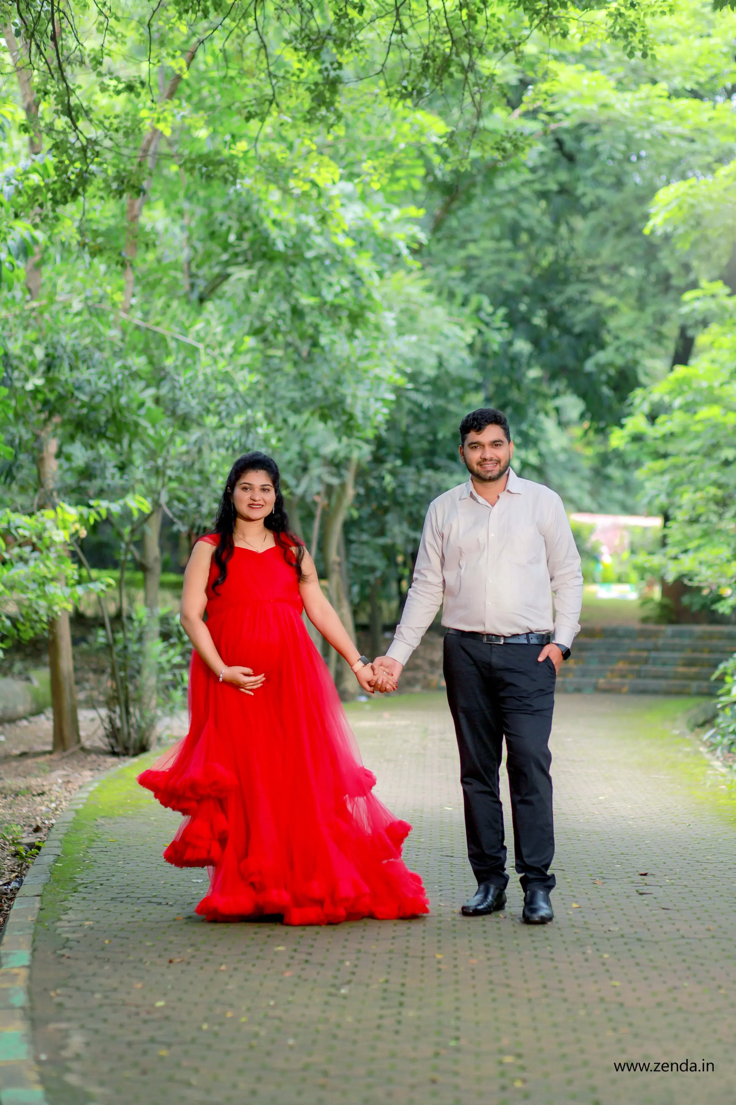 Maternity & Baby Shower photography by Zenda Studio