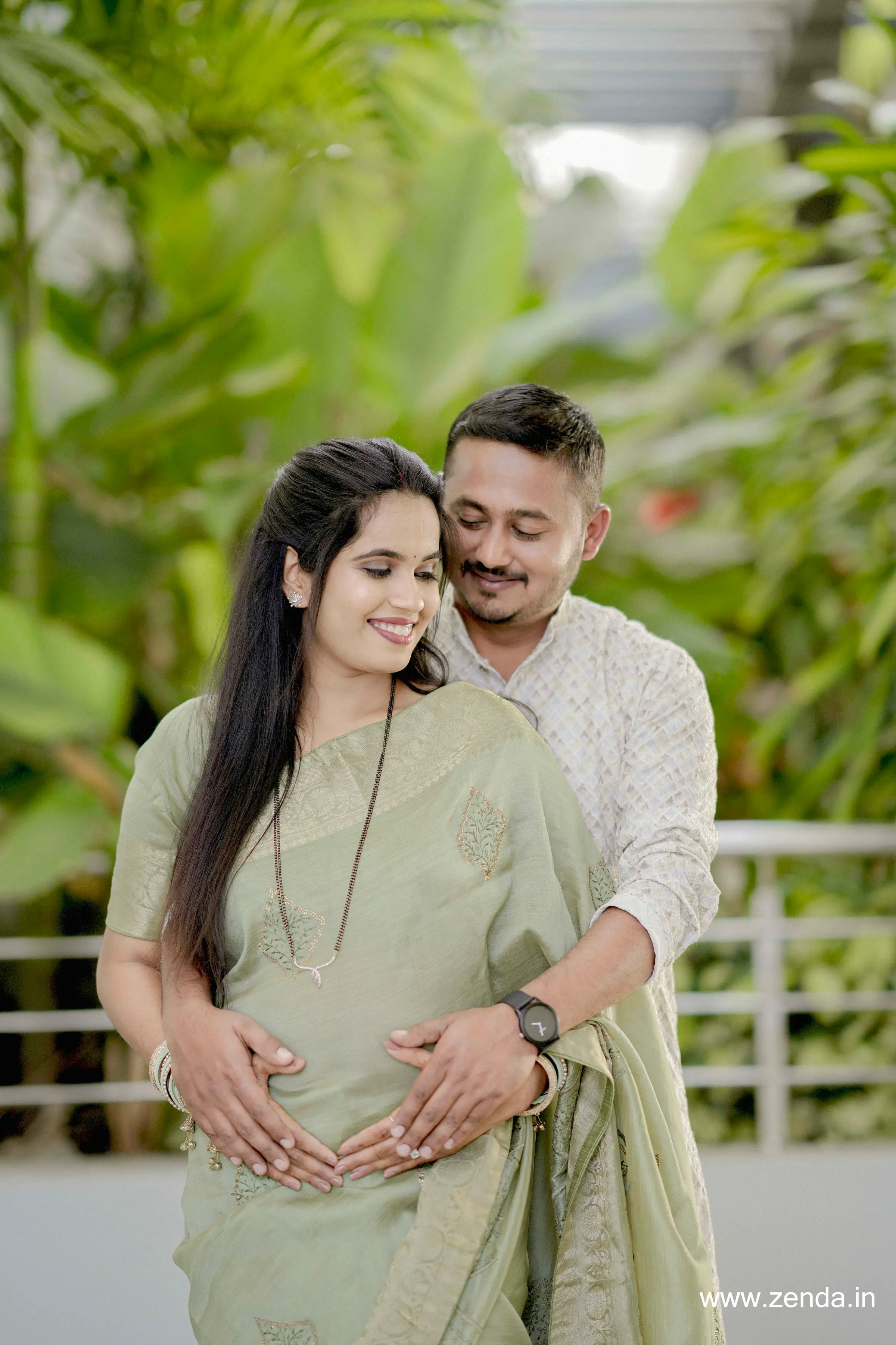 Maternity & Baby Shower photography by Zenda Studio